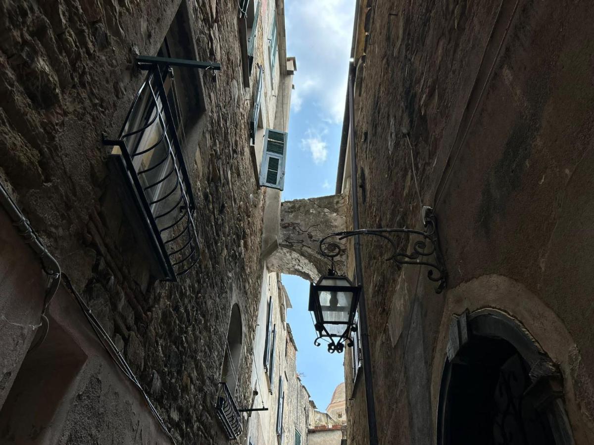 La Finestra Sul Borgo Bed and Breakfast Cervo Εξωτερικό φωτογραφία