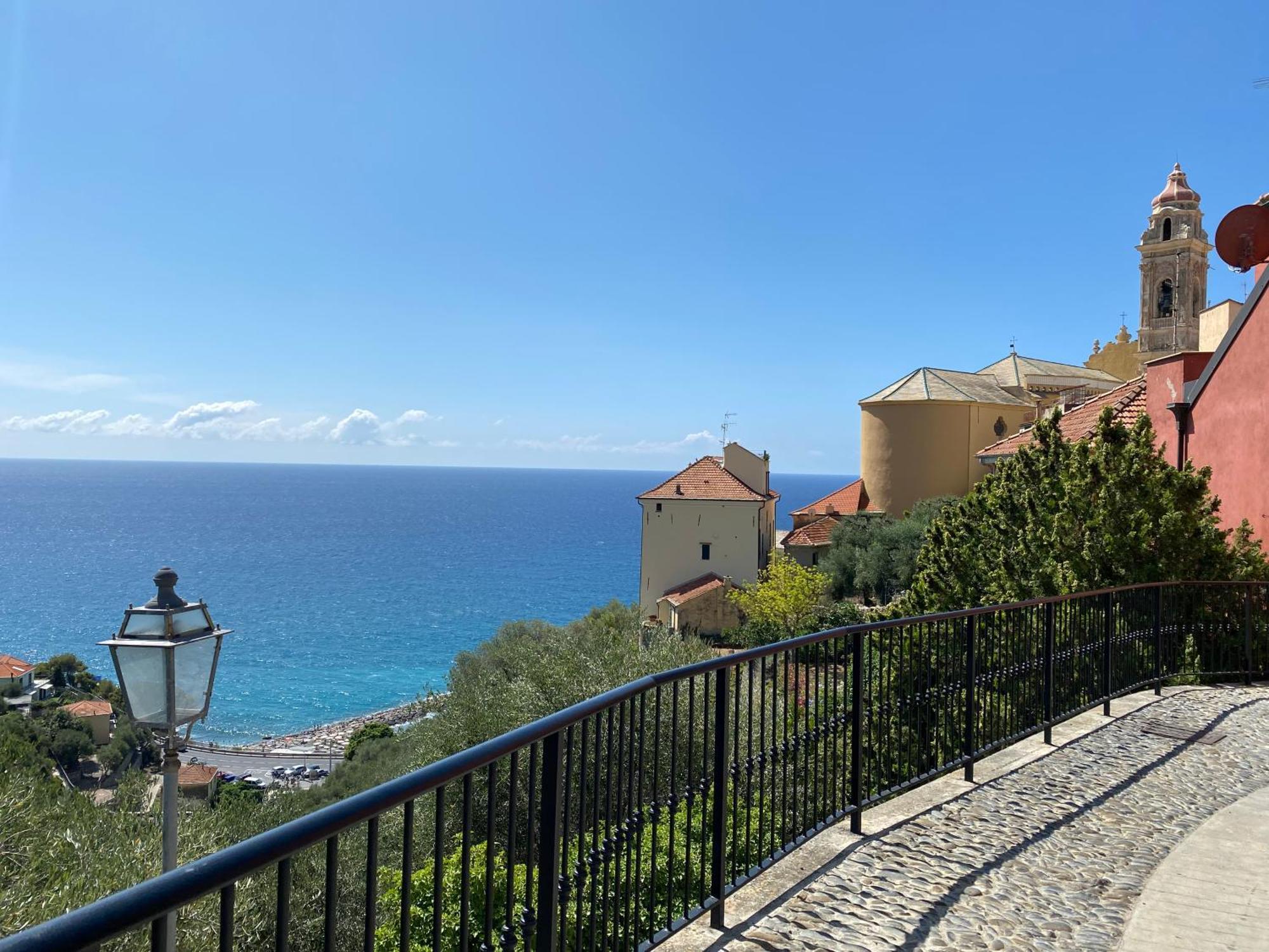 La Finestra Sul Borgo Bed and Breakfast Cervo Εξωτερικό φωτογραφία