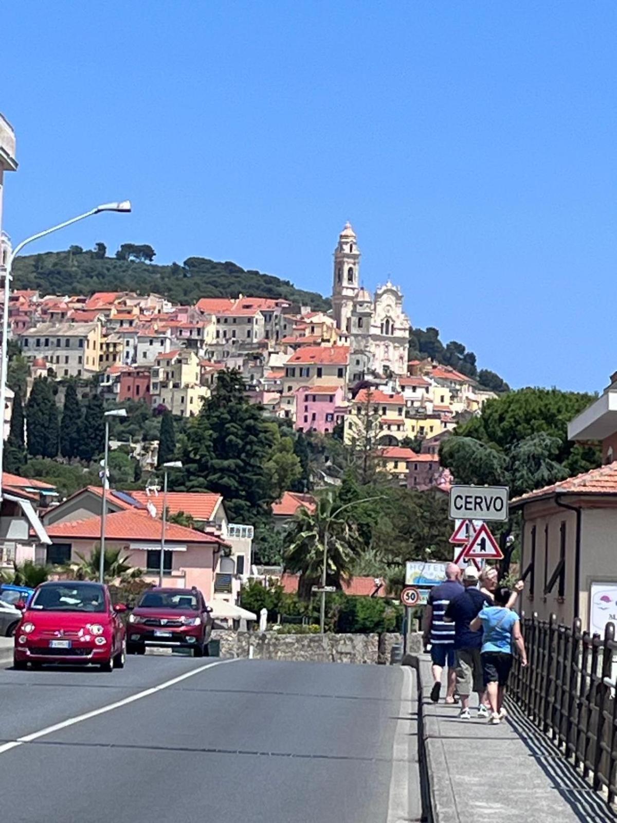 La Finestra Sul Borgo Bed and Breakfast Cervo Εξωτερικό φωτογραφία
