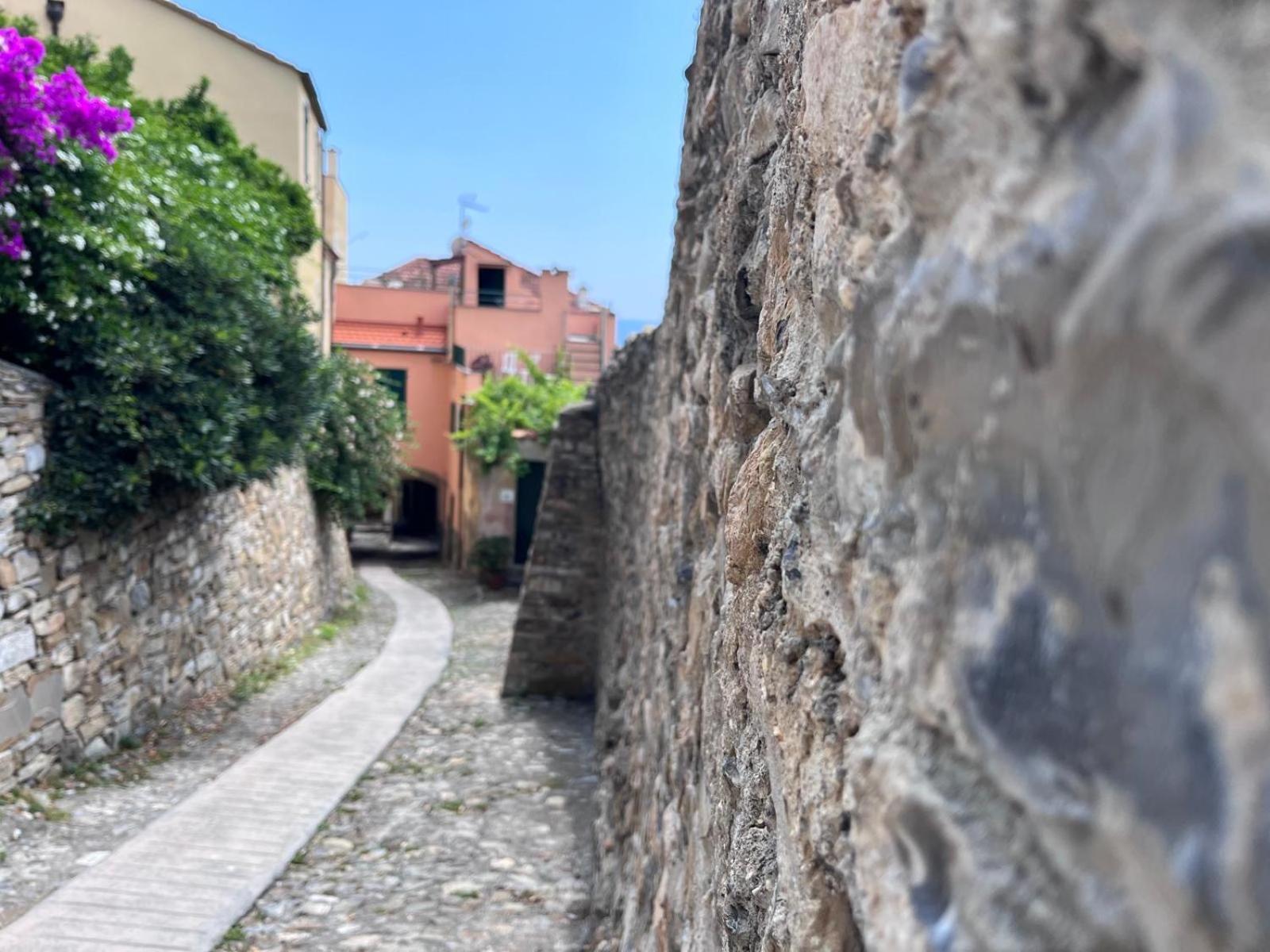 La Finestra Sul Borgo Bed and Breakfast Cervo Εξωτερικό φωτογραφία
