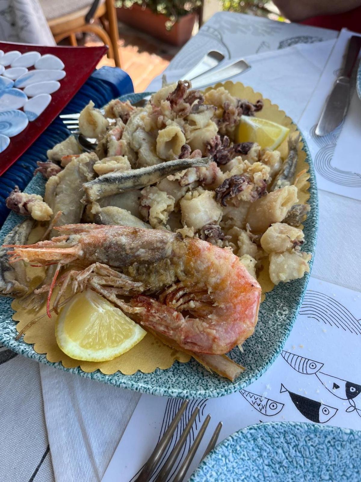 La Finestra Sul Borgo Bed and Breakfast Cervo Εξωτερικό φωτογραφία