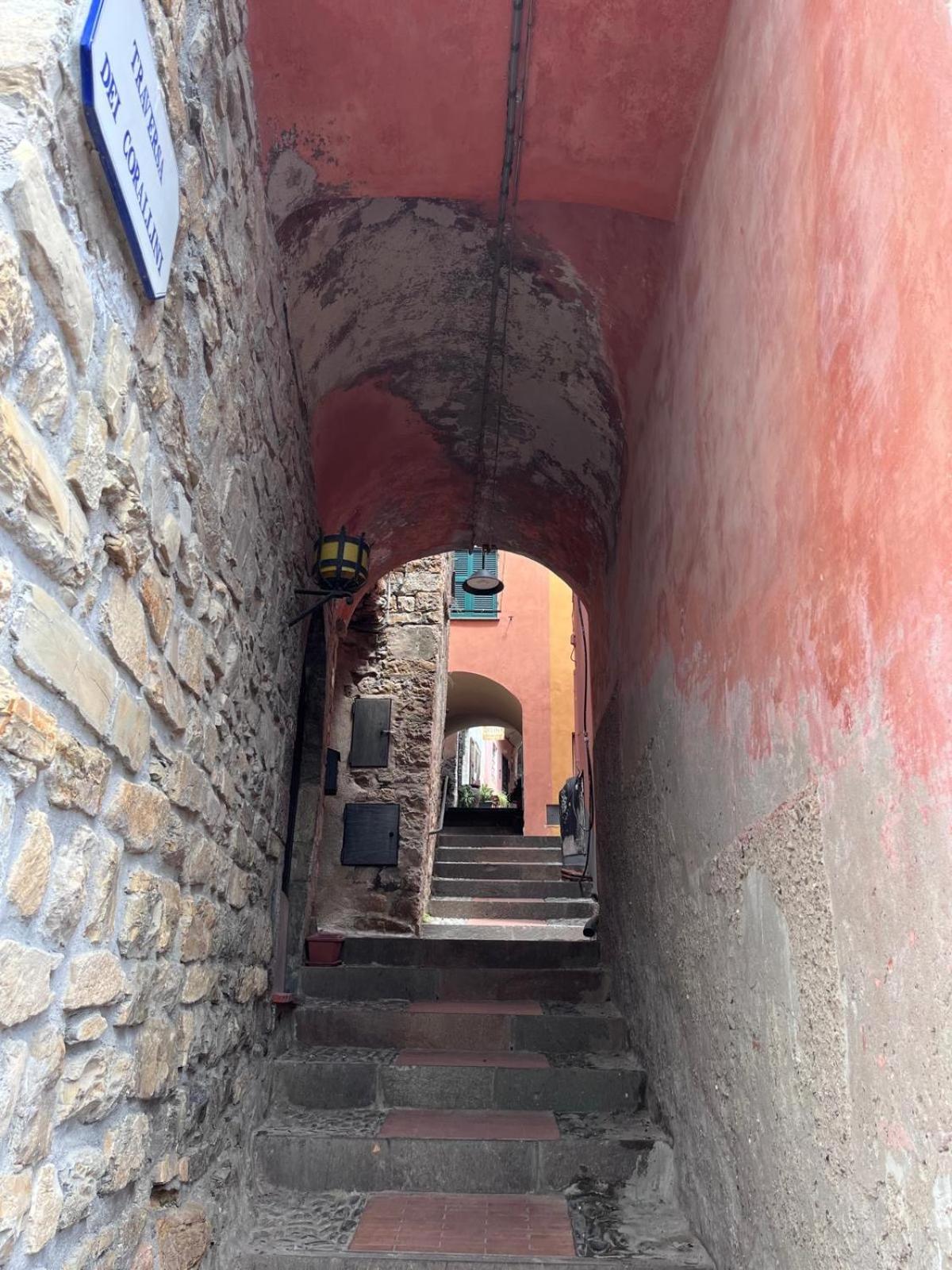 La Finestra Sul Borgo Bed and Breakfast Cervo Εξωτερικό φωτογραφία