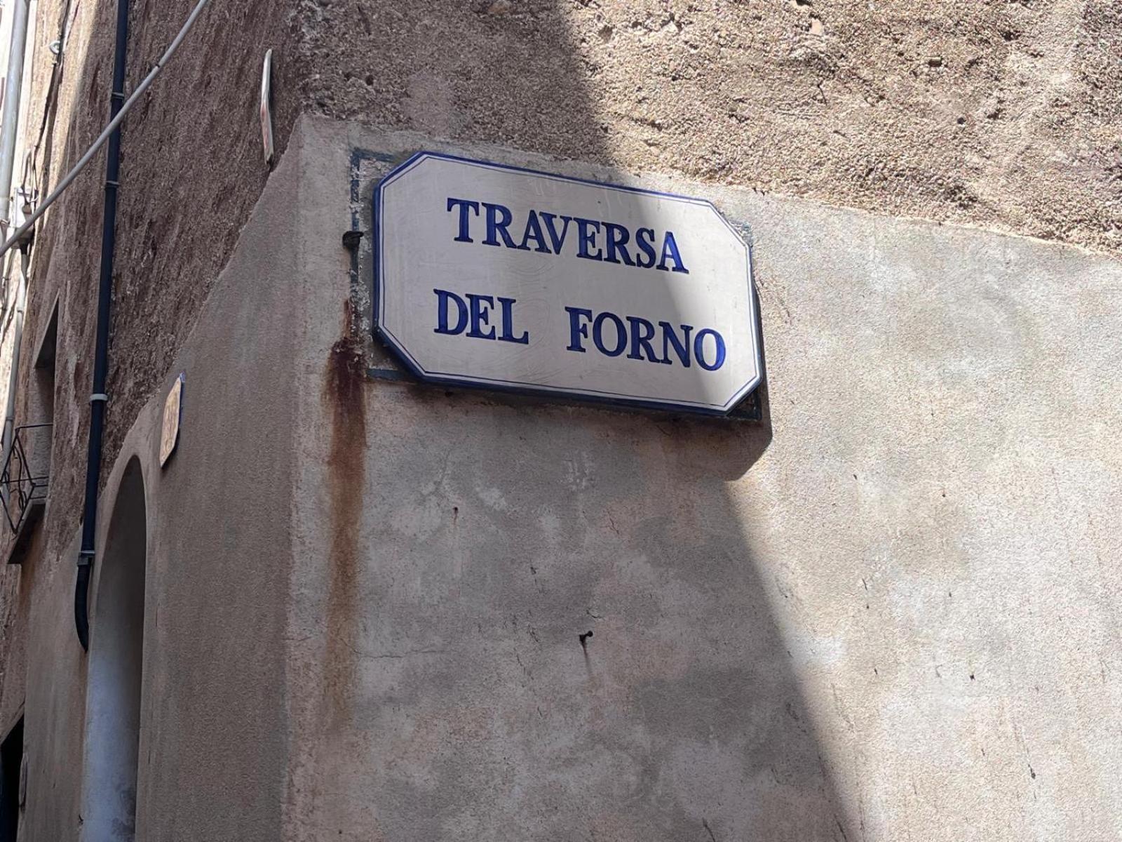 La Finestra Sul Borgo Bed and Breakfast Cervo Εξωτερικό φωτογραφία